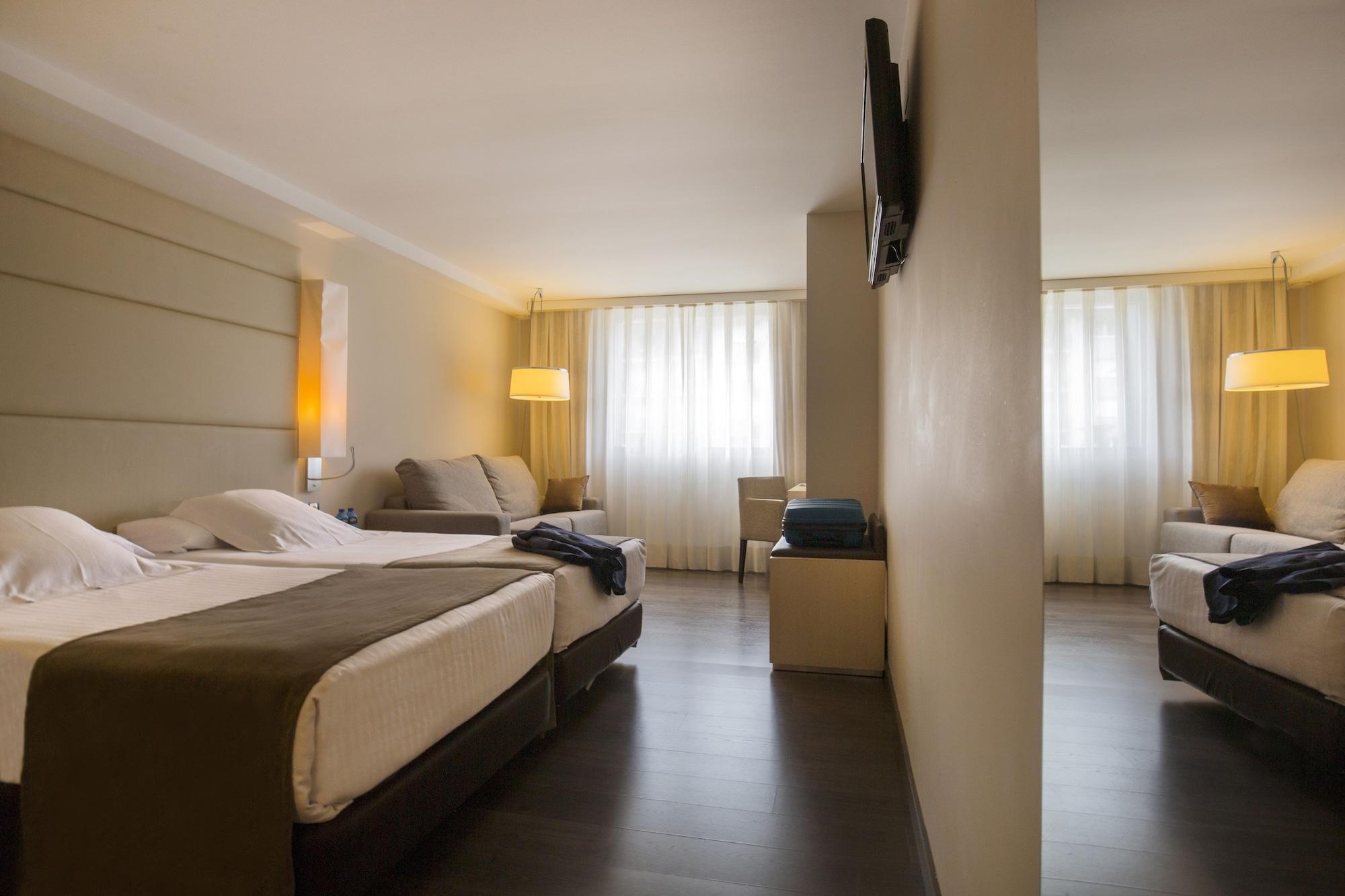 Yomo Mola Park Hotel Les Escaldes Ngoại thất bức ảnh