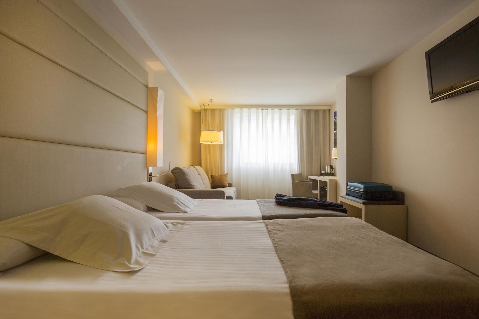Yomo Mola Park Hotel Les Escaldes Ngoại thất bức ảnh