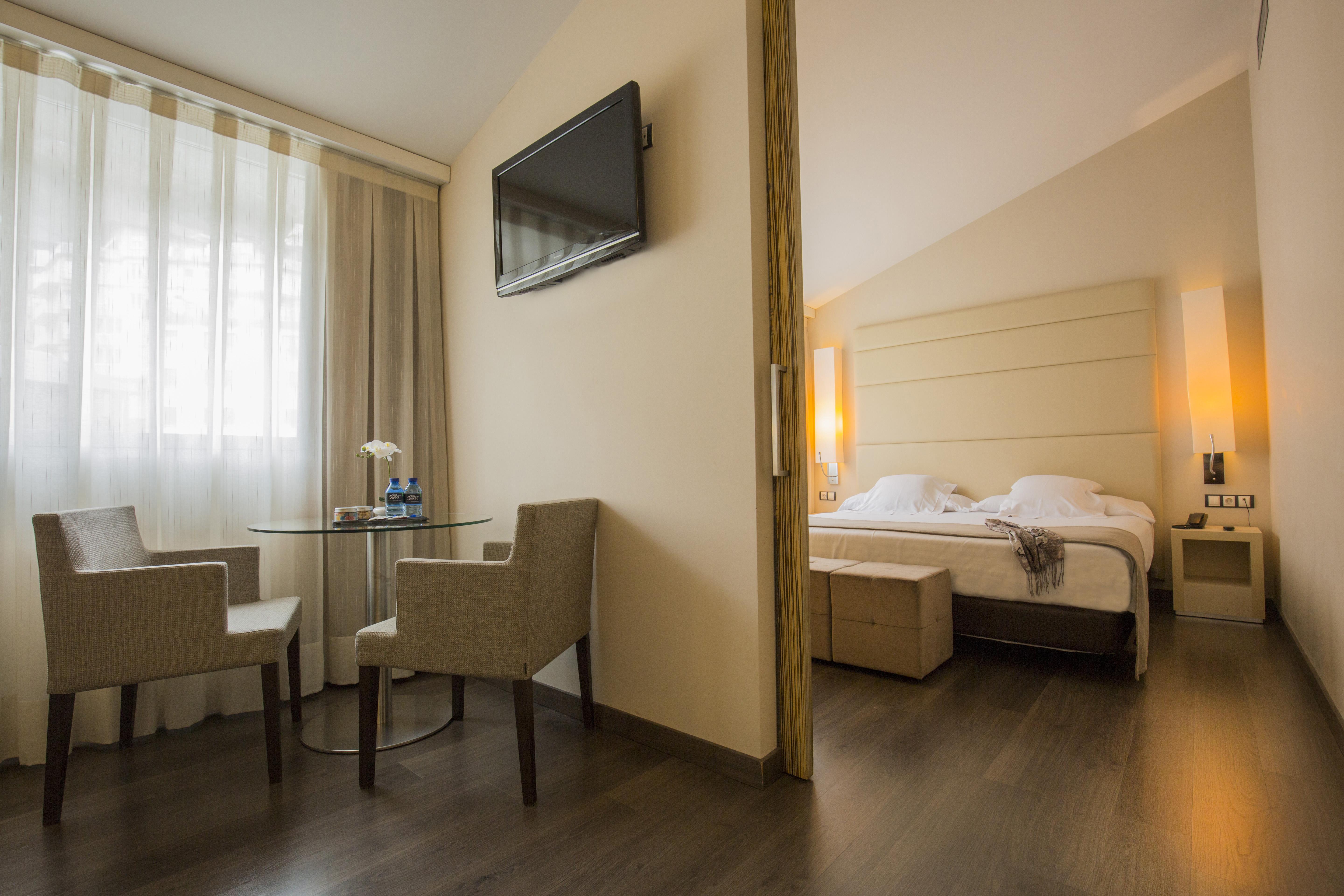 Yomo Mola Park Hotel Les Escaldes Ngoại thất bức ảnh