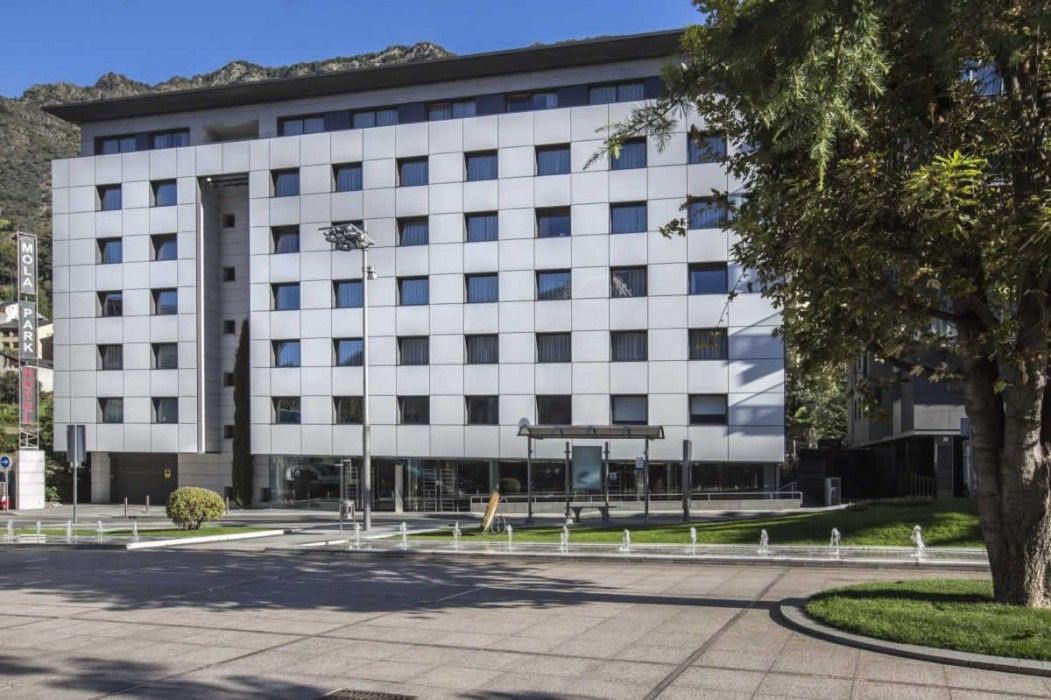 Yomo Mola Park Hotel Les Escaldes Ngoại thất bức ảnh